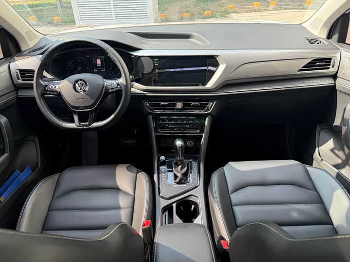 Фото 11 - Volkswagen Tharu EV