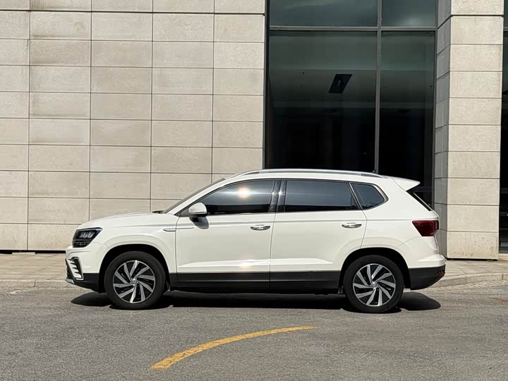 Фото 4 - Volkswagen Tharu EV