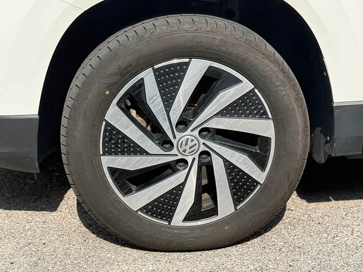 Фото 5 - Volkswagen Tharu EV