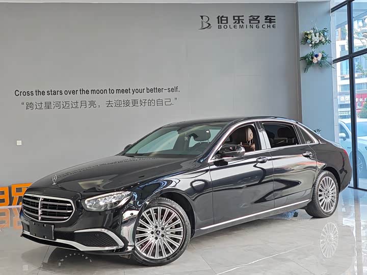 Фото 1 - Mercedes-Benz E-Class