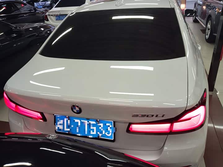 Фото 6 - BMW 5 Series