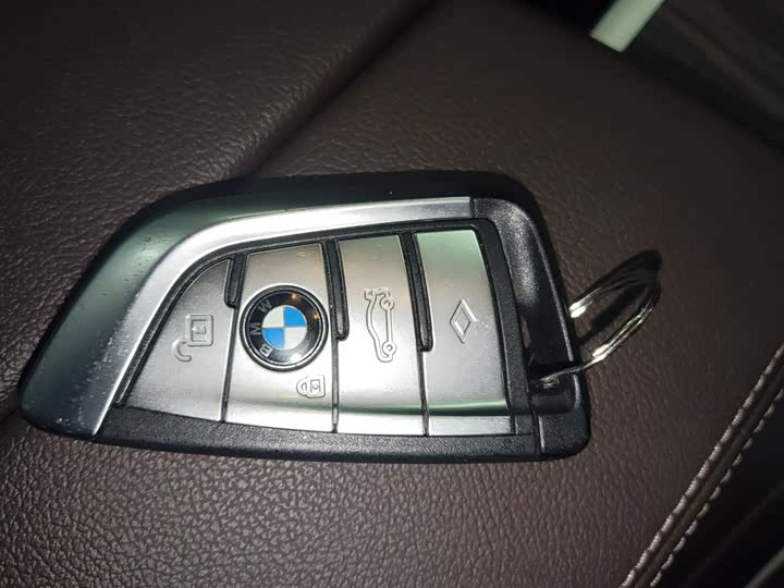Фото 9 - BMW 5 Series
