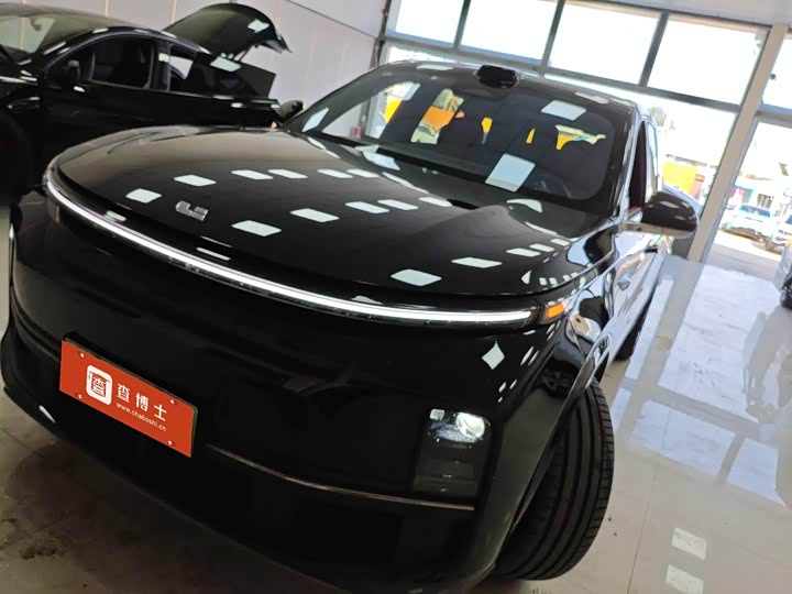 Фото 1 - LiXiang L9