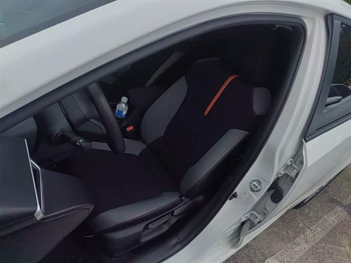 Фото 15 - Toyota Corolla