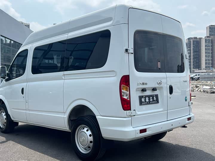 Фото 14 - Maxus V80