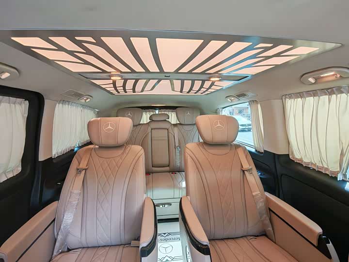 Фото 10 - Mercedes-Benz Vito