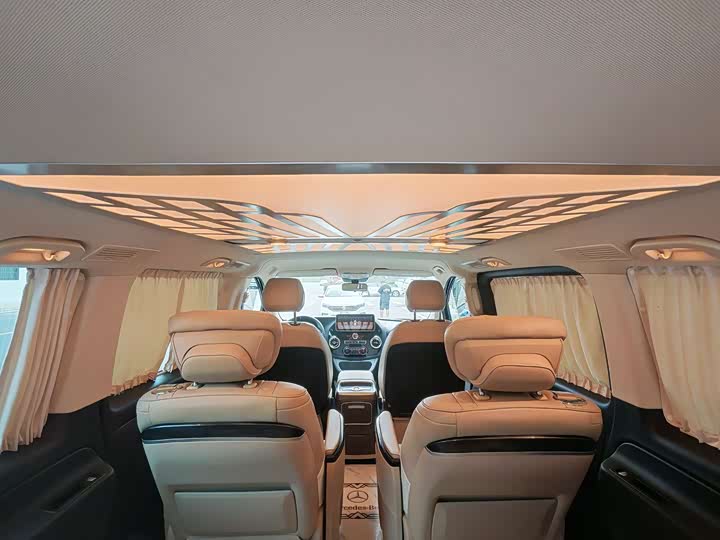 Фото 11 - Mercedes-Benz Vito