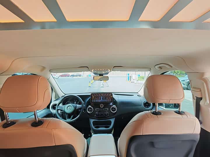 Фото 9 - Mercedes-Benz Vito