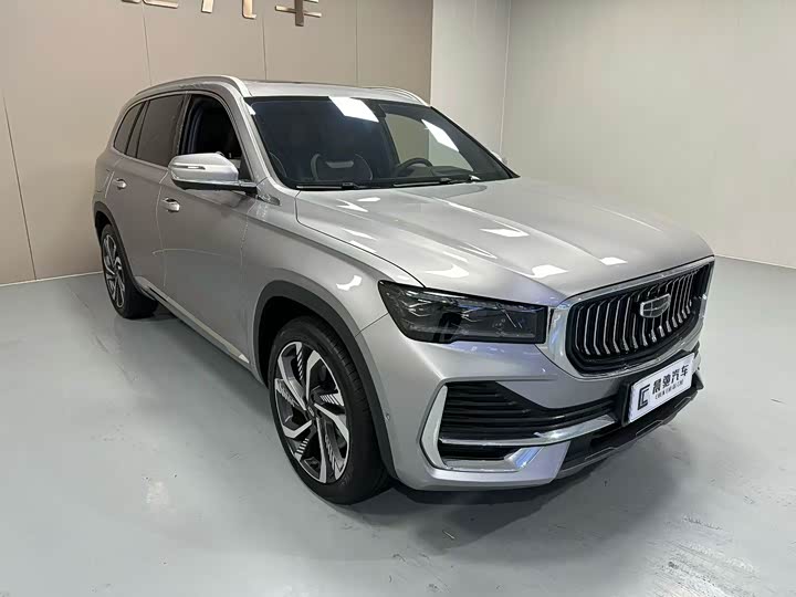 Фото 3 - Geely Monjaro