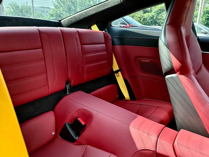 Фото 6 - Porsche 911