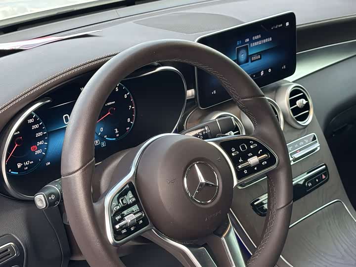 Фото 12 - Mercedes-Benz GLC-Class