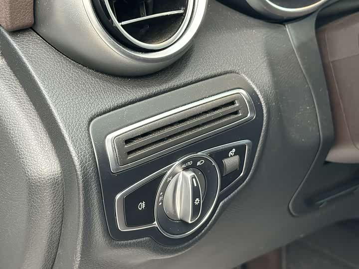 Фото 14 - Mercedes-Benz GLC-Class