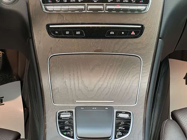 Фото 18 - Mercedes-Benz GLC-Class