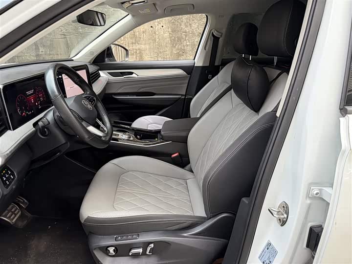 Фото 8 - Volkswagen Tavendor