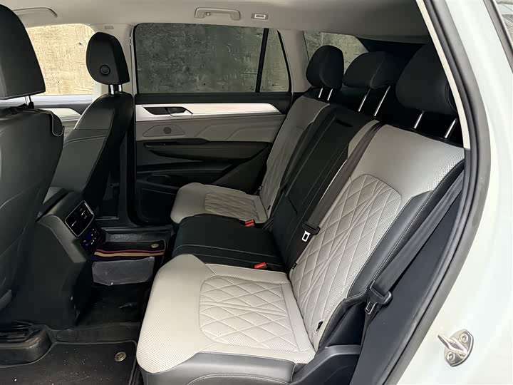 Фото 9 - Volkswagen Tavendor