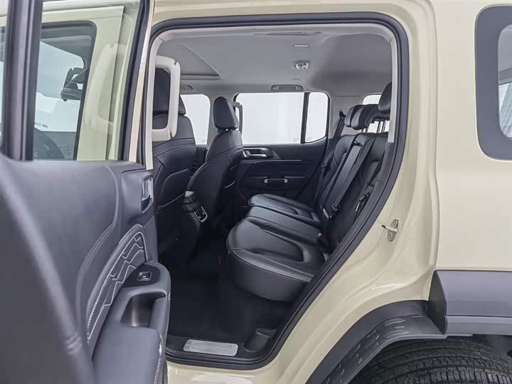 Фото 15 - Tank 300 Hybrid