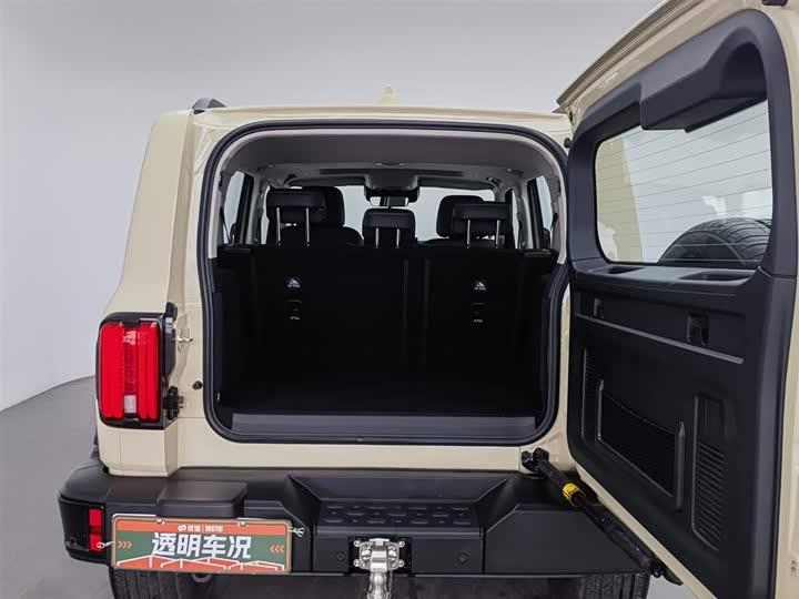 Фото 16 - Tank 300 Hybrid