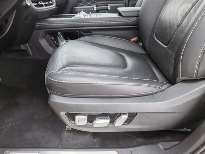 Фото 20 - Tank 300 Hybrid