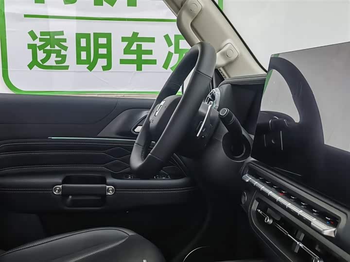 Фото 22 - Tank 300 Hybrid