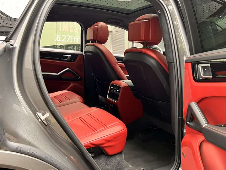 Фото 27 - Porsche Cayenne