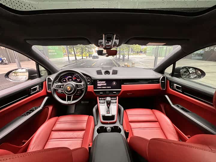 Фото 30 - Porsche Cayenne