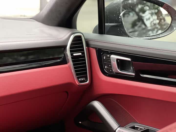 Фото 31 - Porsche Cayenne