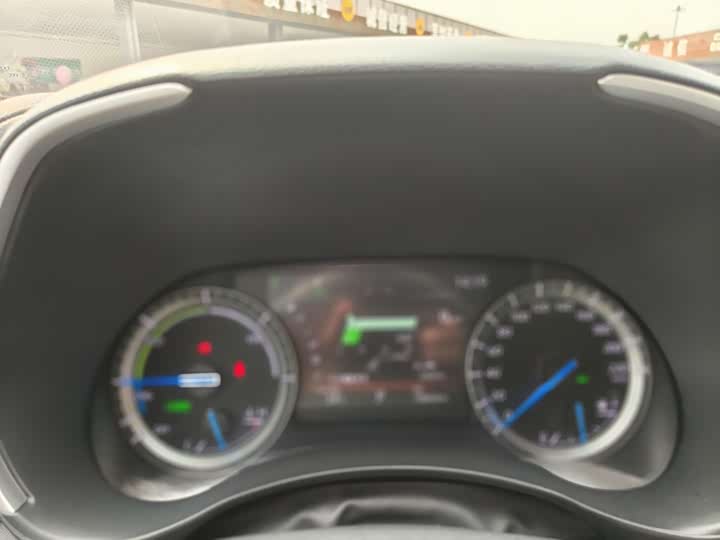 Фото 14 - Toyota Highlander