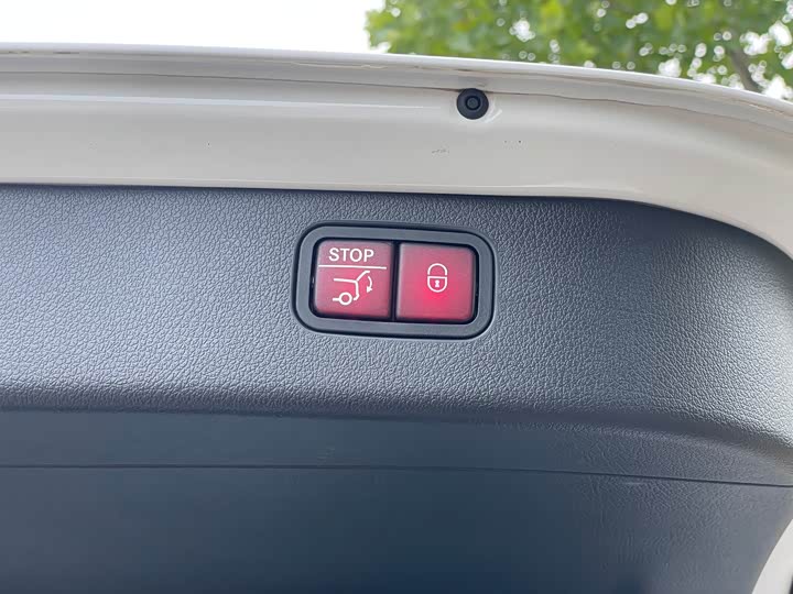 Фото 19 - Mercedes-Benz C-Class AMG