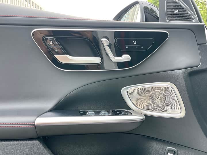 Фото 8 - Mercedes-Benz C-Class AMG