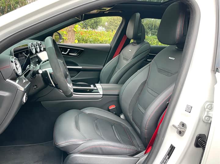 Фото 9 - Mercedes-Benz C-Class AMG