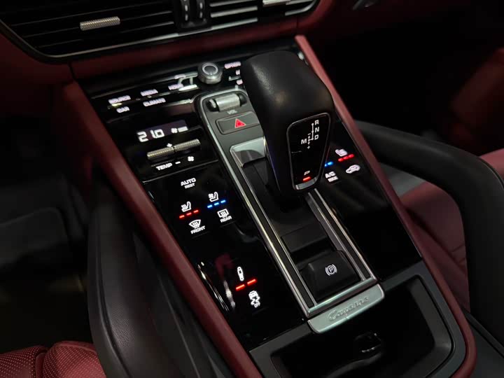 Фото 13 - Porsche Cayenne