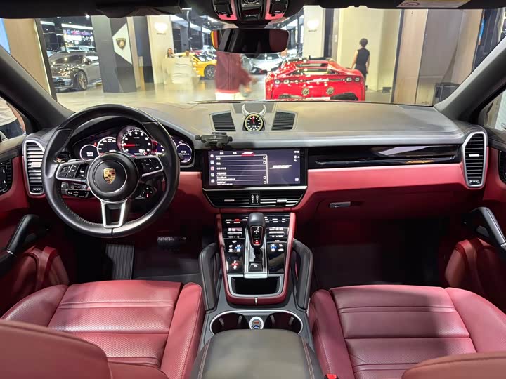 Фото 20 - Porsche Cayenne