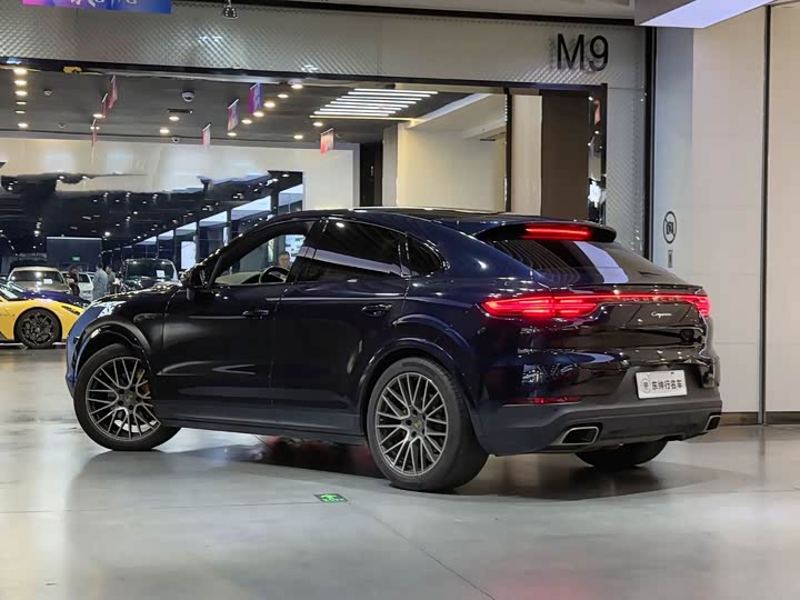 Фото 4 - Porsche Cayenne