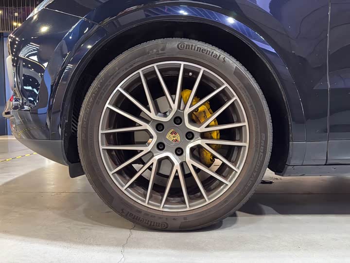 Фото 5 - Porsche Cayenne