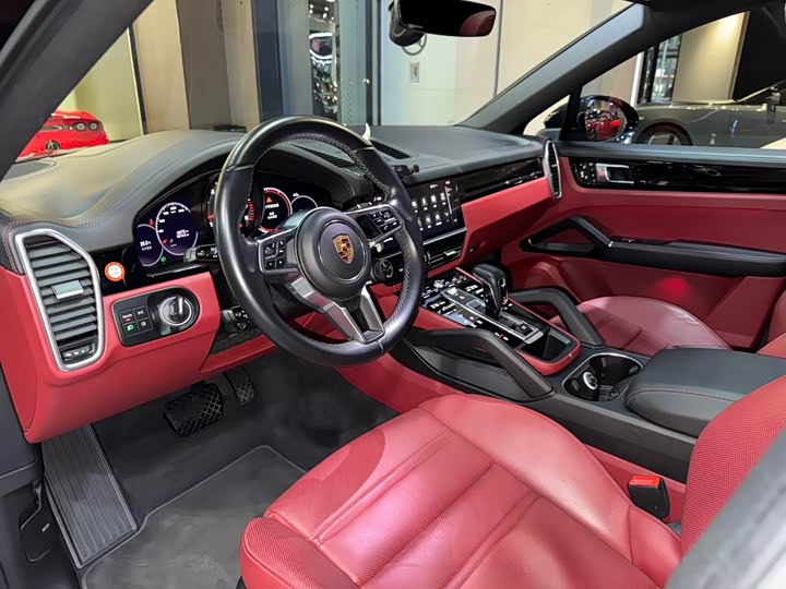 Фото 6 - Porsche Cayenne