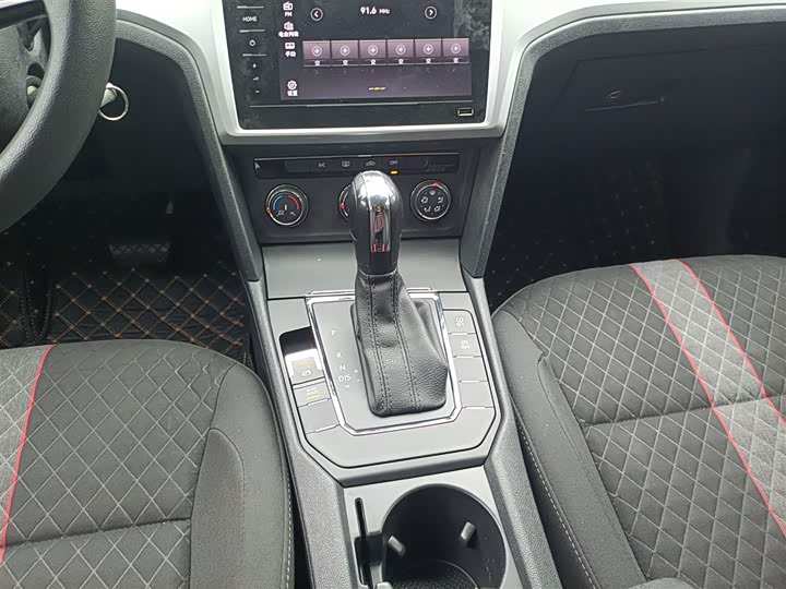 Фото 14 - Volkswagen Lamando L