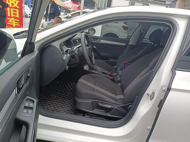 Фото 16 - Volkswagen Lamando L