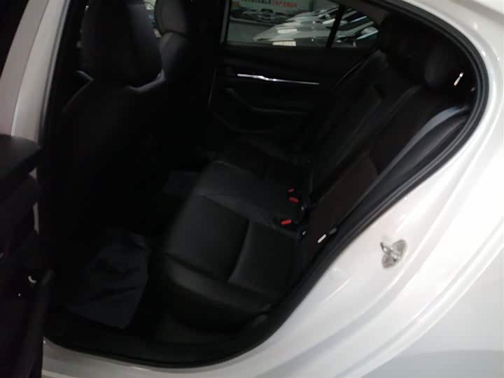 Фото 14 - Mazda 3 (Axela)