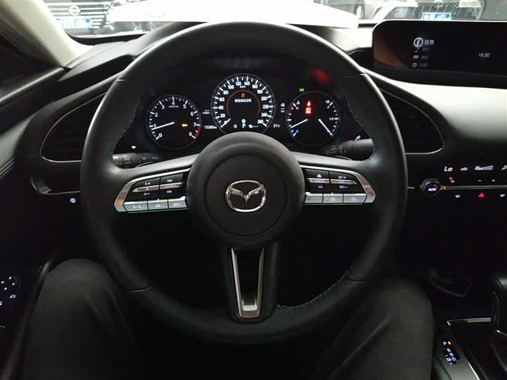 Фото 3 - Mazda 3 (Axela)