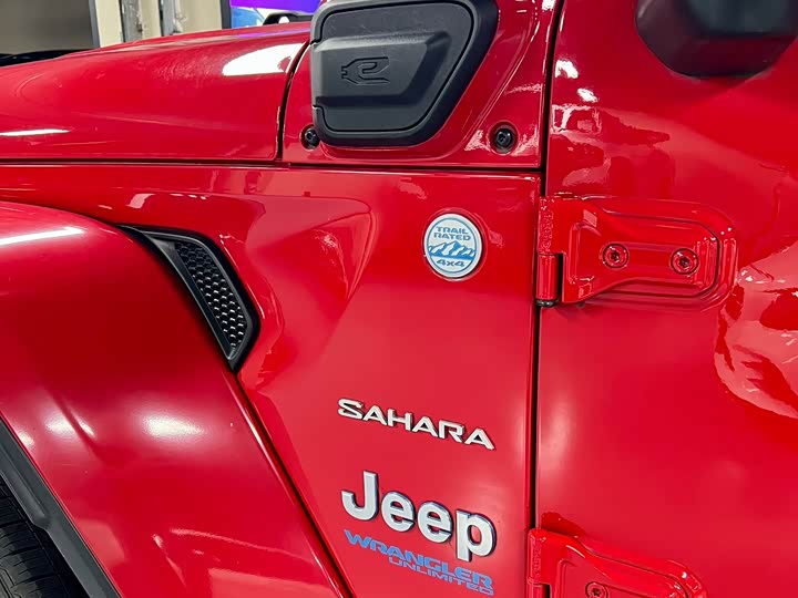 Фото 4 - Jeep Wrangler Hybrid