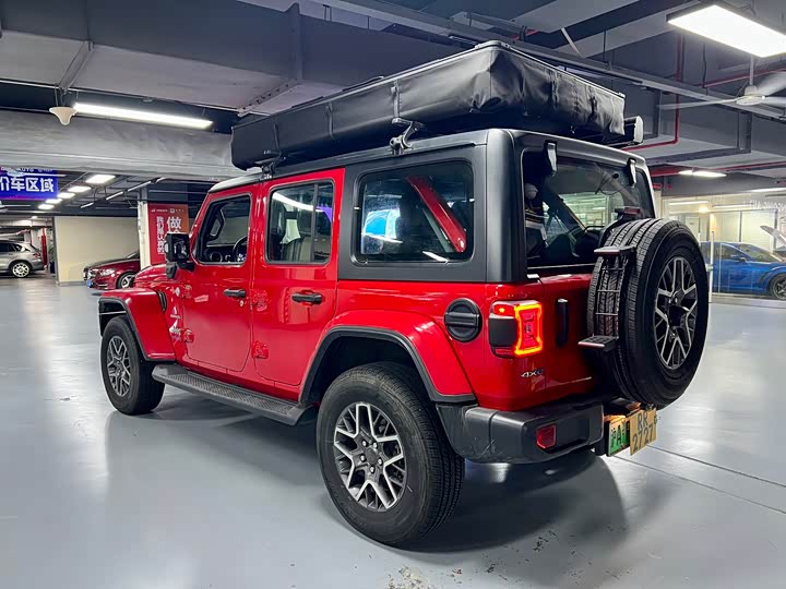 Фото 7 - Jeep Wrangler Hybrid