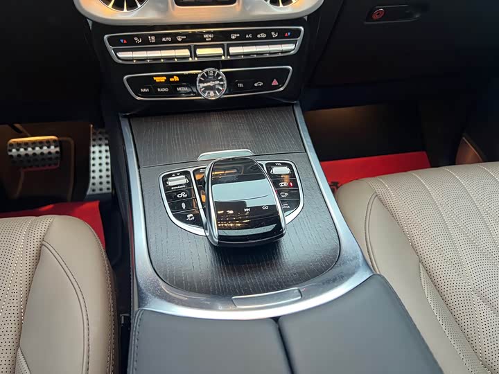 Фото 15 - Mercedes-Benz G-Class AMG