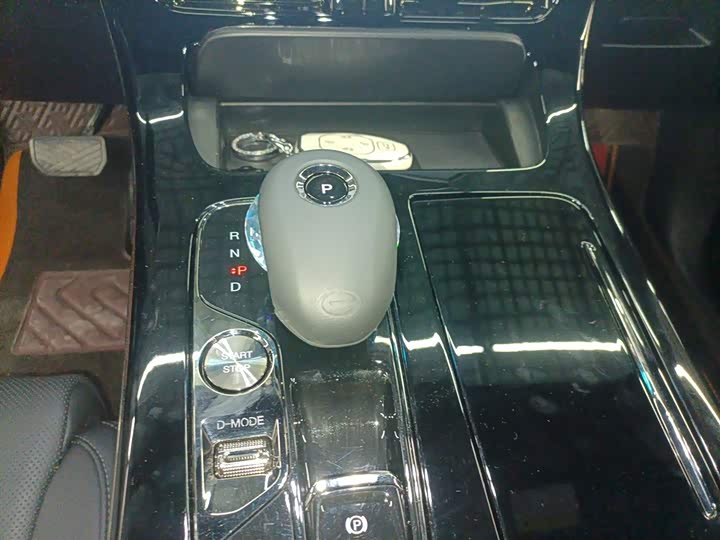 Фото 14 - GAC Trumpchi M8