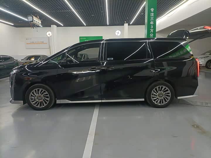 Фото 5 - GAC Trumpchi M8