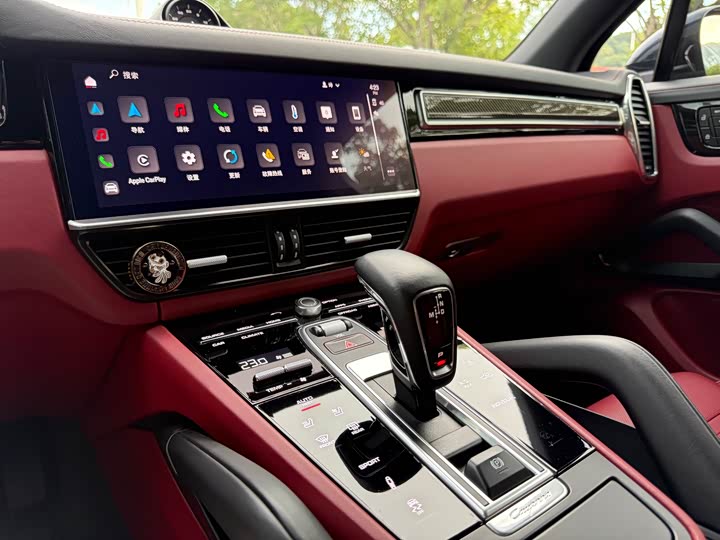 Фото 13 - Porsche Cayenne