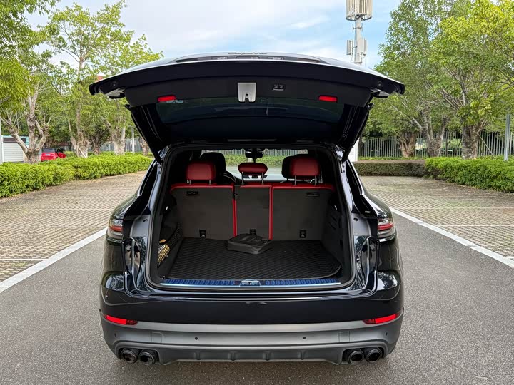 Фото 8 - Porsche Cayenne