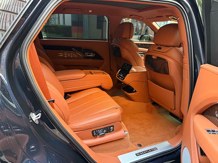 Фото 6 - Bentley Bentayga