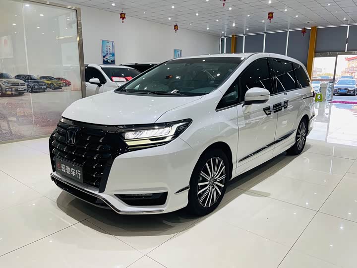 Фото 1 - Honda Elysion