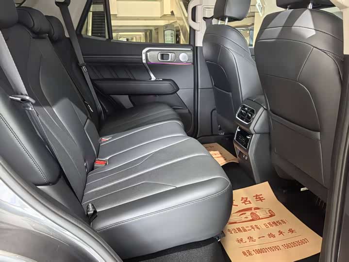 Фото 11 - Tank 400