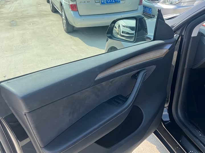 Фото 6 - Tesla Model Y